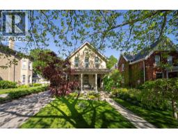 11 CHESTNUT Avenue, Brantford, Ontario
