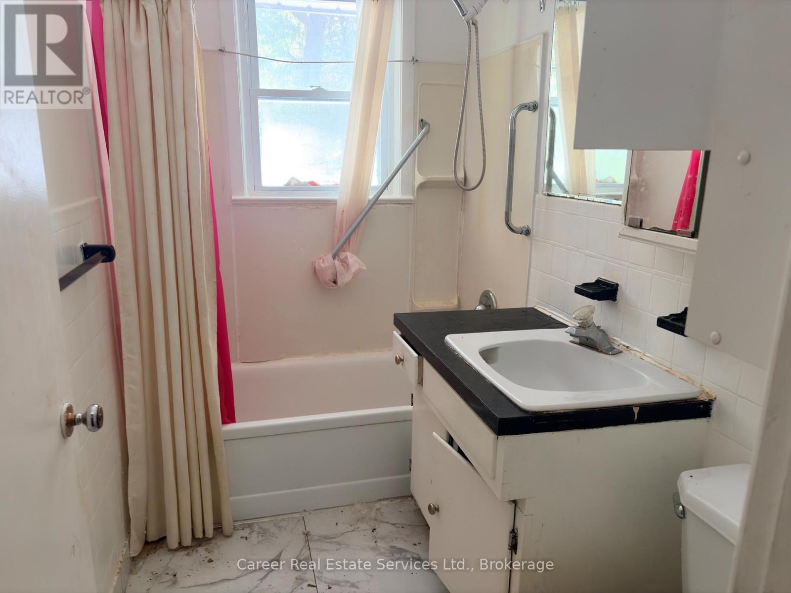 76 Springbrook Drive, Peterborough, Ontario  K9J 1L1 - Photo 18 - X13238438