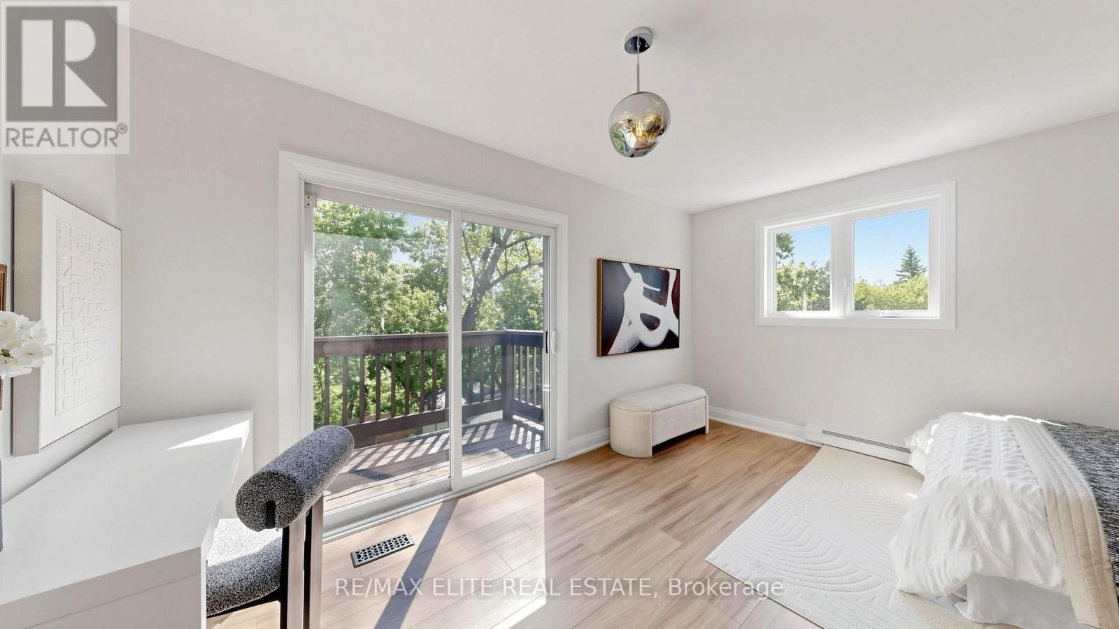 9 Woodford Park Road, Toronto, Ontario  M8Y 3E7 - Photo 15 - W13232440