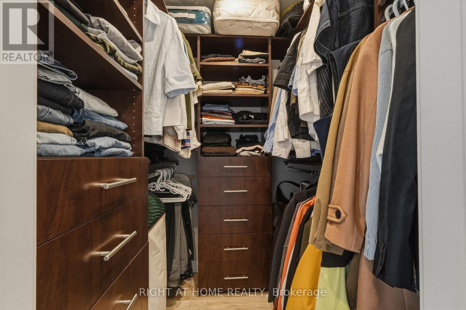 1701 - 576 Front Street W, Toronto, Ontario  M5V 0P8 - Photo 19 - C13238254
