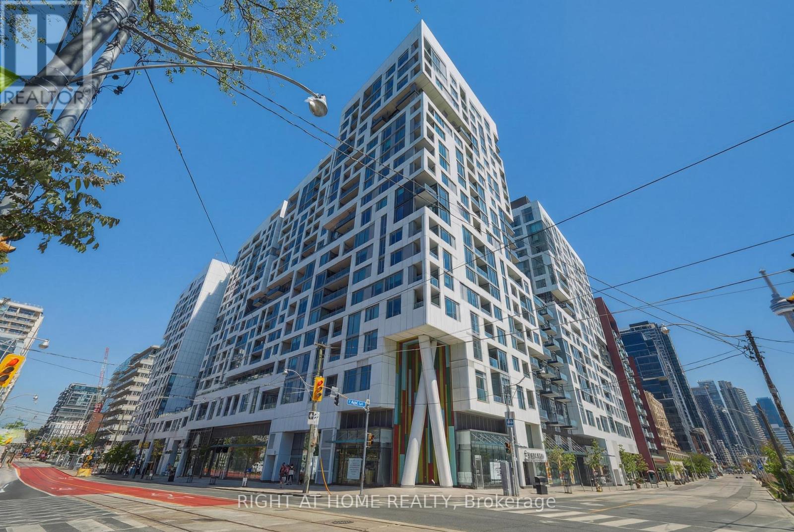 1701 - 576 Front Street W, Toronto, Ontario  M5V 0P8 - Photo 3 - C13238254