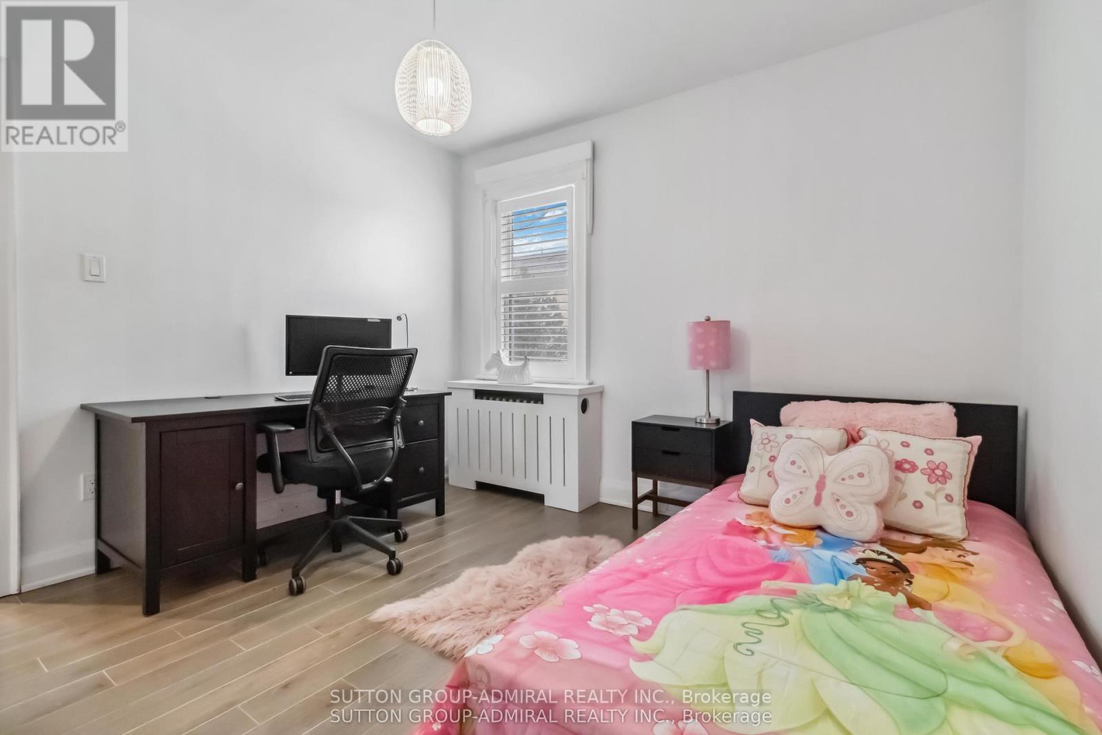 326 St Germain Avenue, Toronto, Ontario  M5M 1W3 - Photo 21 - C13238282