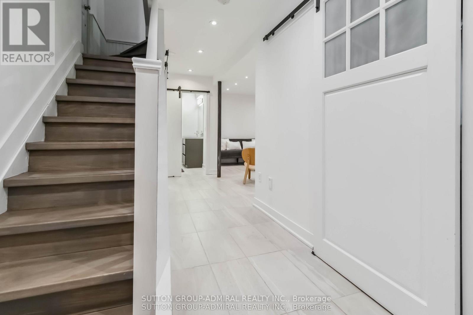326 St Germain Avenue, Toronto, Ontario  M5M 1W3 - Photo 25 - C13238282