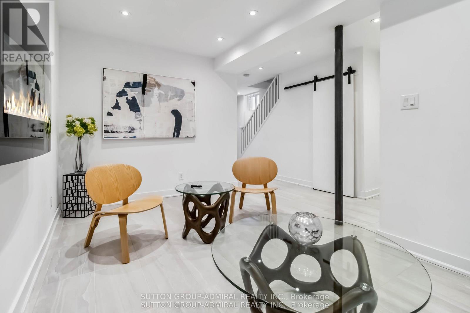 326 St Germain Avenue, Toronto, Ontario  M5M 1W3 - Photo 28 - C13238282