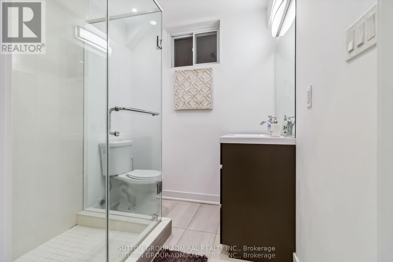 326 St Germain Avenue, Toronto, Ontario  M5M 1W3 - Photo 30 - C13238282