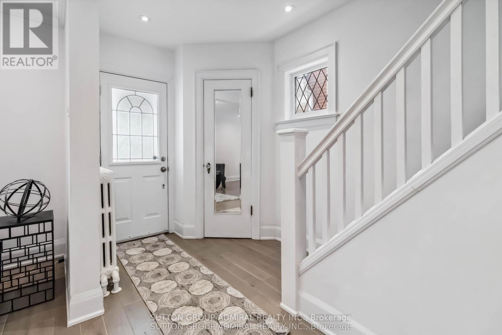 326 St Germain Avenue, Toronto, Ontario  M5M 1W3 - Photo 4 - C13238282