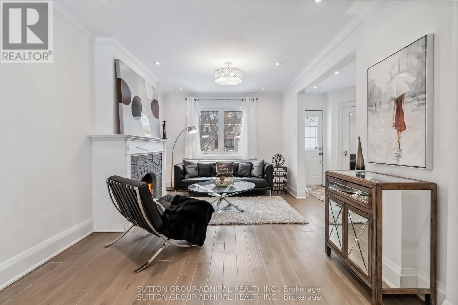 326 St Germain Avenue, Toronto, Ontario  M5M 1W3 - Photo 6 - C13238282