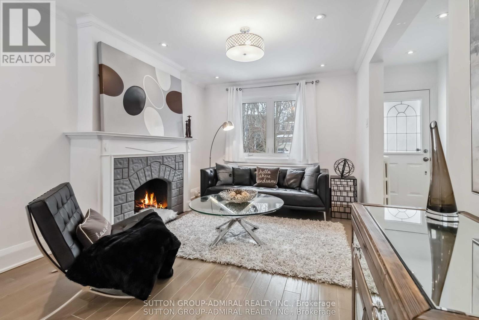 326 St Germain Avenue, Toronto, Ontario  M5M 1W3 - Photo 7 - C13238282