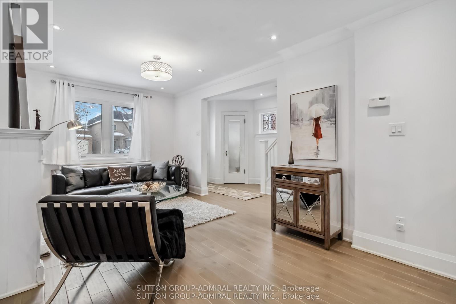 326 St Germain Avenue, Toronto, Ontario  M5M 1W3 - Photo 8 - C13238282