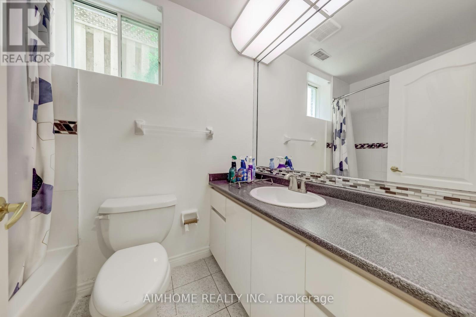 Lower-L - 248 Dunview Avenue, Toronto, Ontario  M2N 4J2 - Photo 14 - C13238300