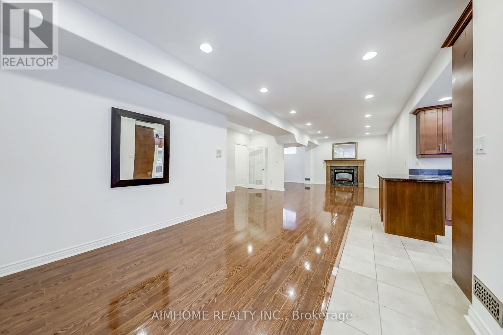 Lower-L - 248 Dunview Avenue, Toronto, Ontario  M2N 4J2 - Photo 3 - C13238300