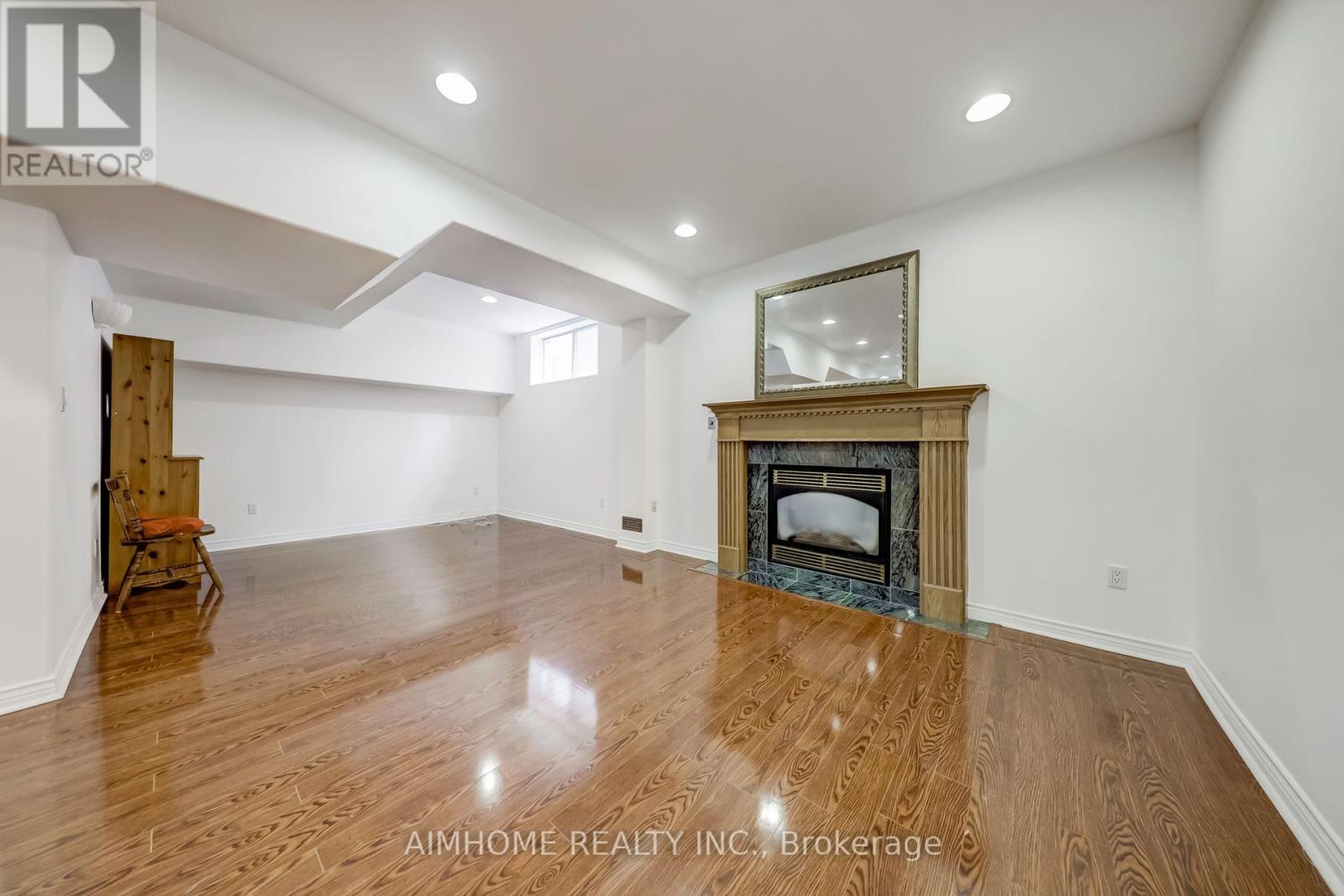 Lower-L - 248 Dunview Avenue, Toronto, Ontario  M2N 4J2 - Photo 8 - C13238300