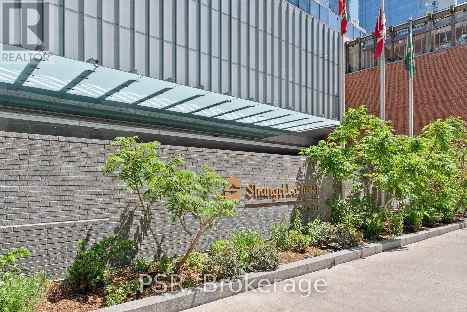 5003 - 180 University Avenue, Toronto, Ontario  M5H 0A2 - Photo 3 - C13238324