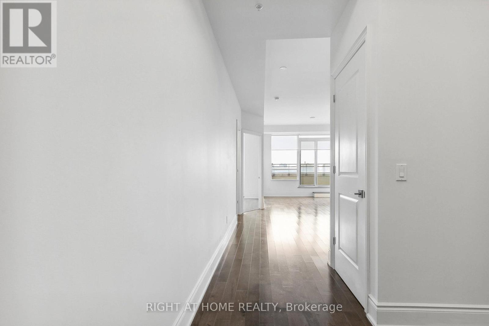 816 - 23 Glebe Road, Toronto, Ontario  M5P 0A1 - Photo 4 - C13238340