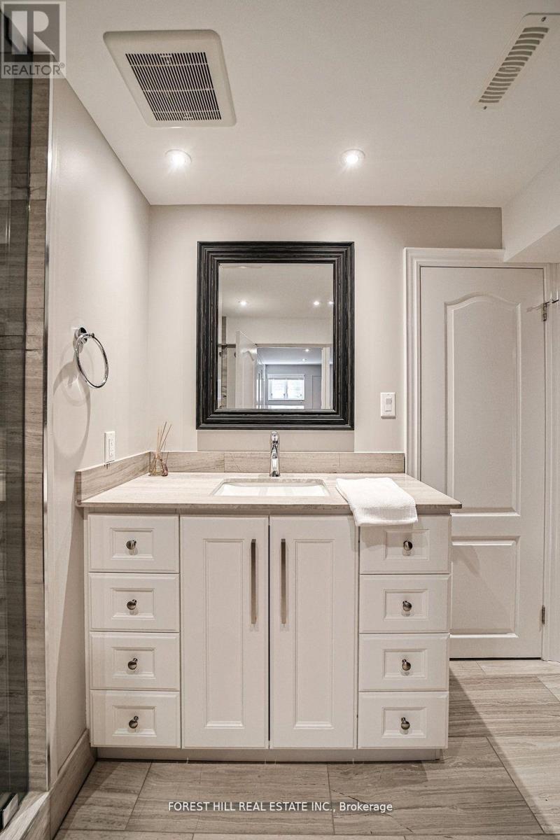 160 Banbury Road, Toronto, Ontario  M3B 2L8 - Photo 35 - C13238412