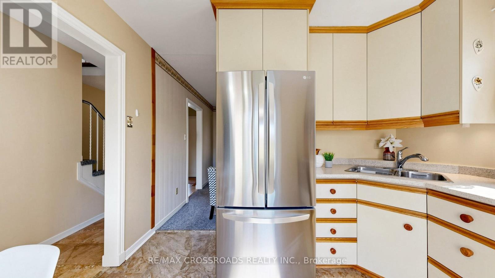 140 Goldhawk Trail, Toronto, Ontario  M1V 1W5 - Photo 13 - E13238286