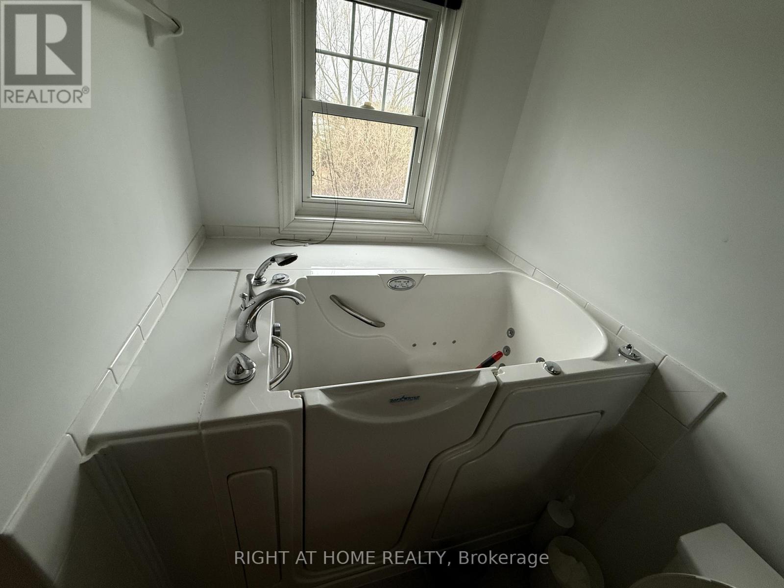 103-2800 Courtice Road, Clarington, Ontario  L1E 2M6 - Photo 18 - E13238310