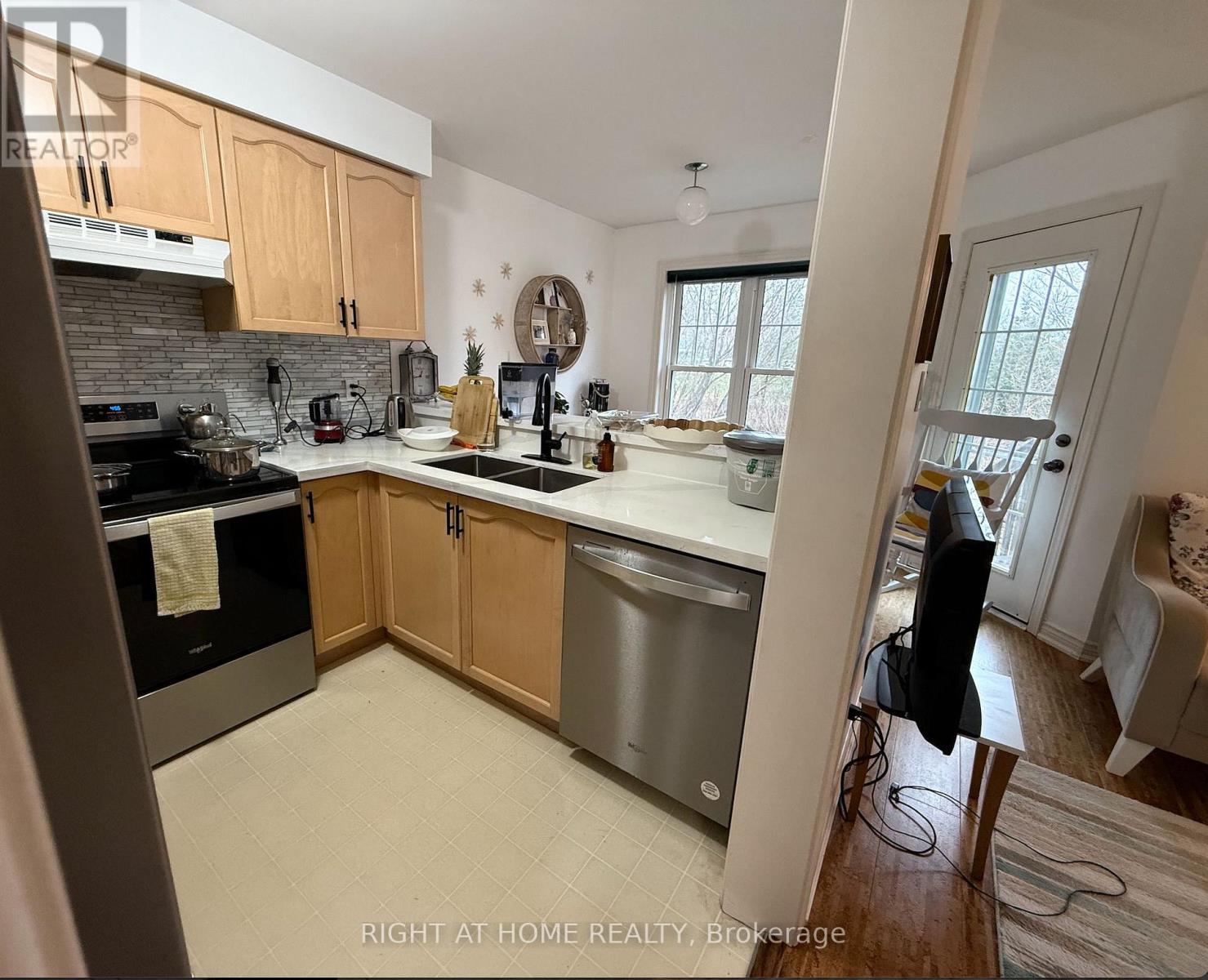 103-2800 Courtice Road, Clarington, Ontario  L1E 2M6 - Photo 9 - E13238310