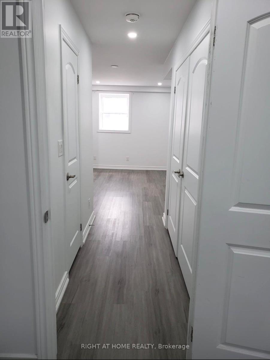 9 Stott Avenue, Ajax, Ontario  L1T 0M5 - Photo 11 - E13238458