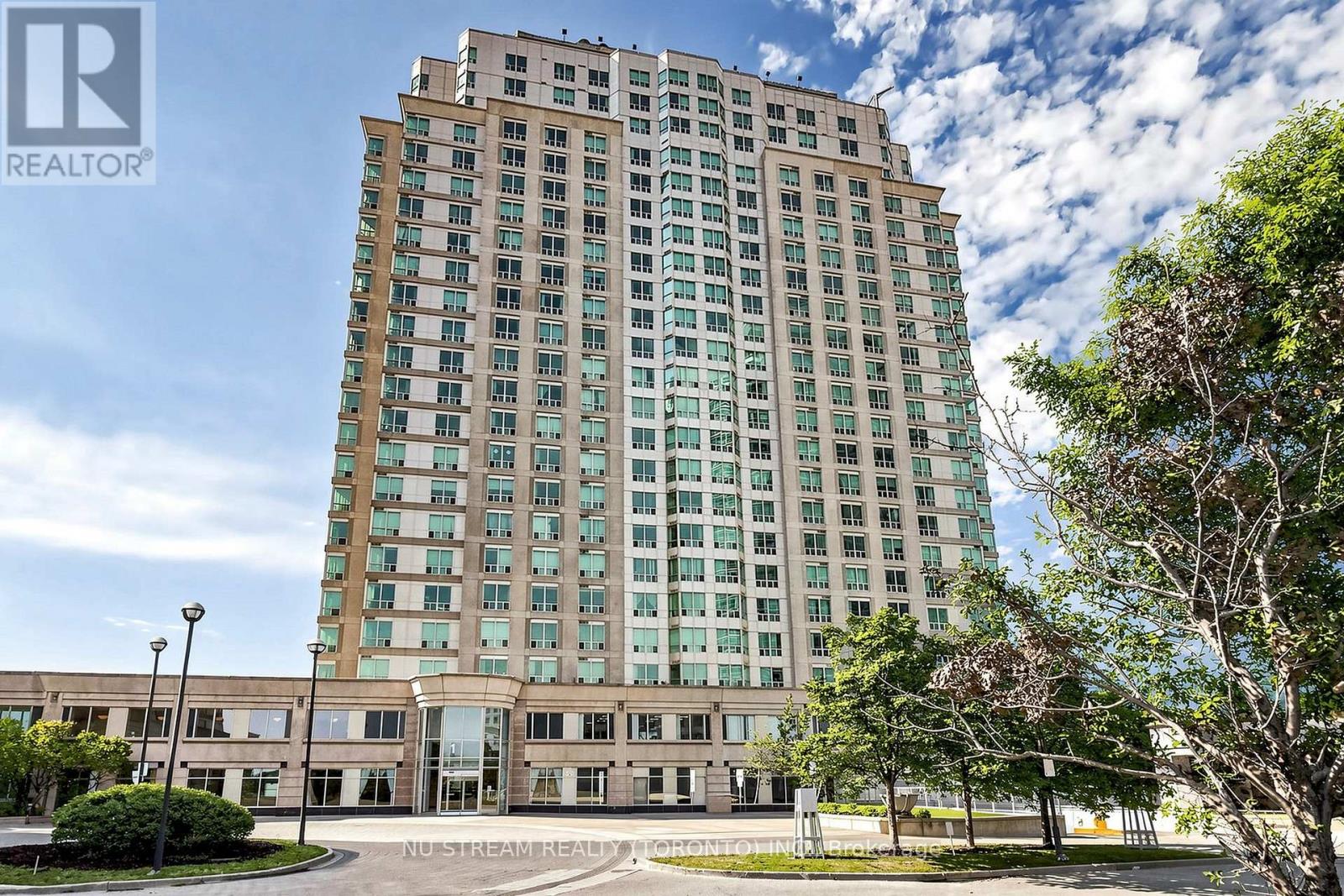 1002 - 1 Lee Centre Drive, Toronto, Ontario  M1H 3J2 - Photo 2 - E13238460
