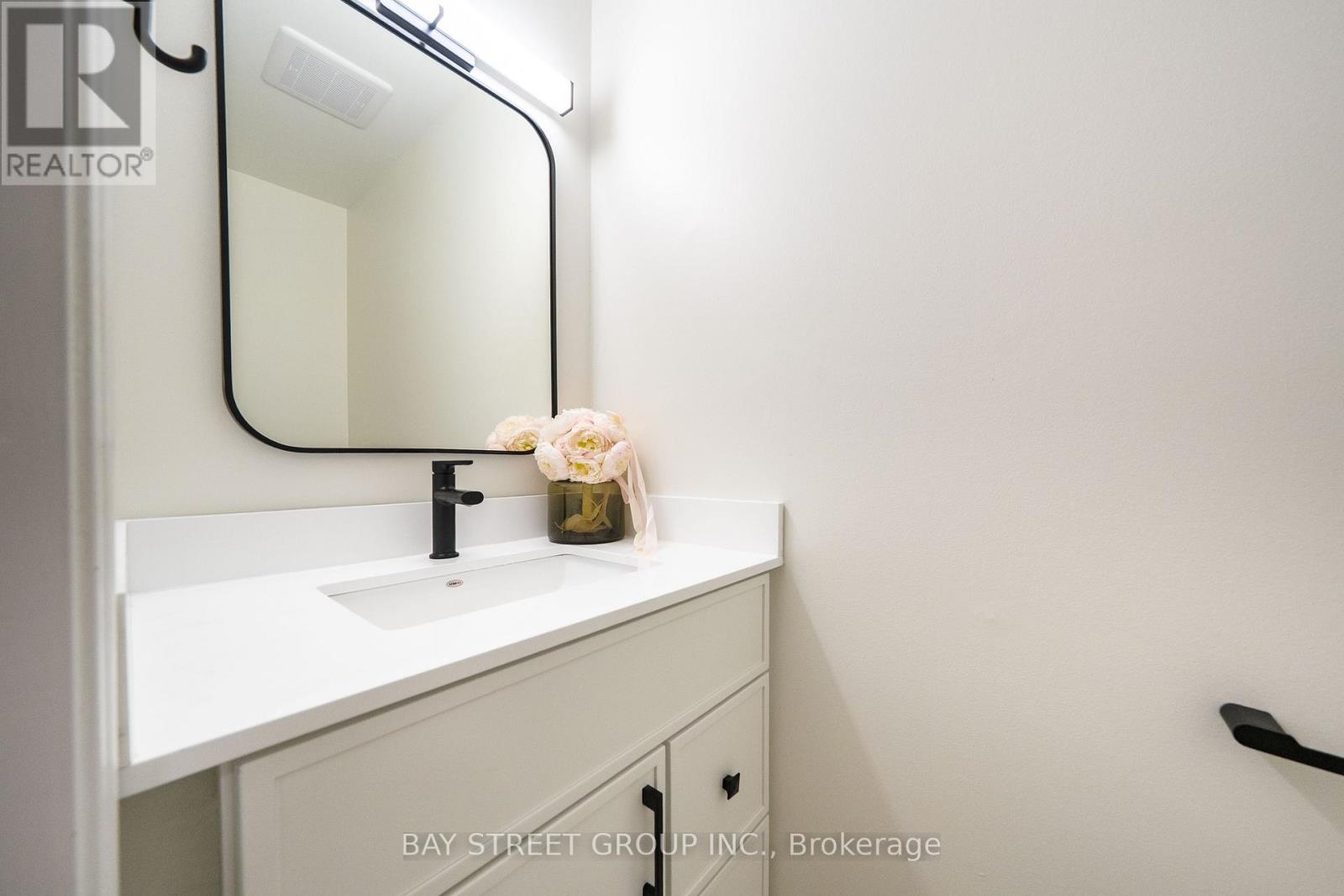 27 Vanessa Road, Markham, Ontario  L3R 4W1 - Photo 14 - N13238304