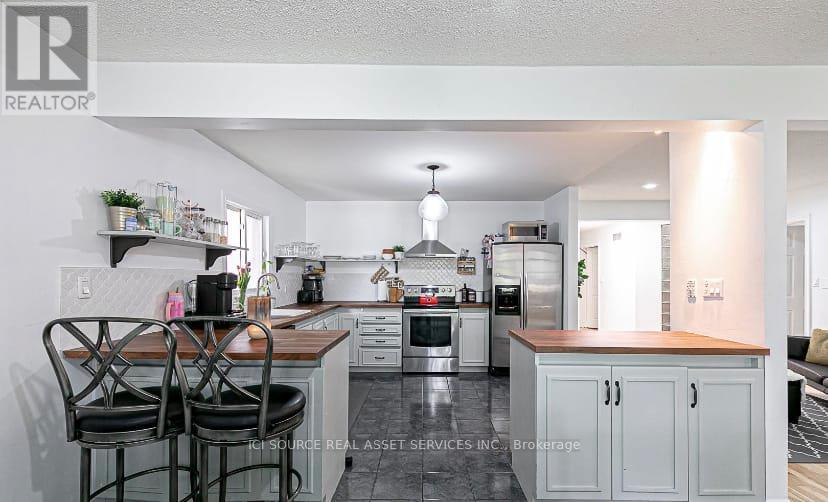 Main Fl - 7698 Kipling Avenue, Vaughan, Ontario  L4L 1Y6 - Photo 7 - N13238368