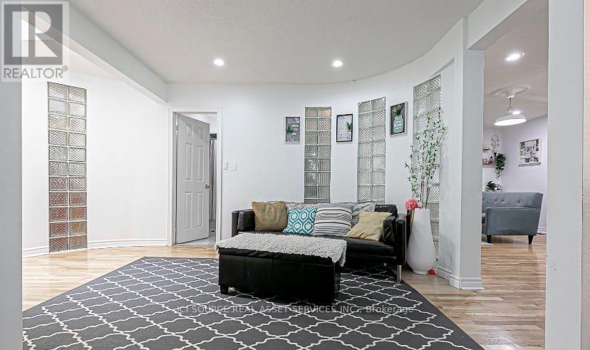 Main Fl - 7698 Kipling Avenue, Vaughan, Ontario  L4L 1Y6 - Photo 9 - N13238368