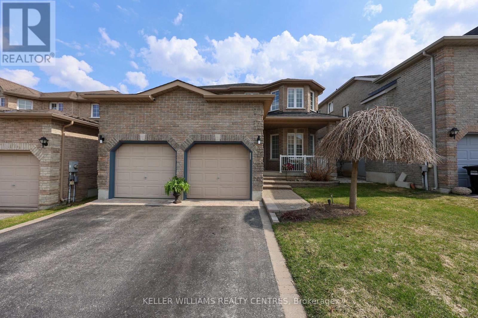 13 SURREY STREET, barrie (little lake), Ontario