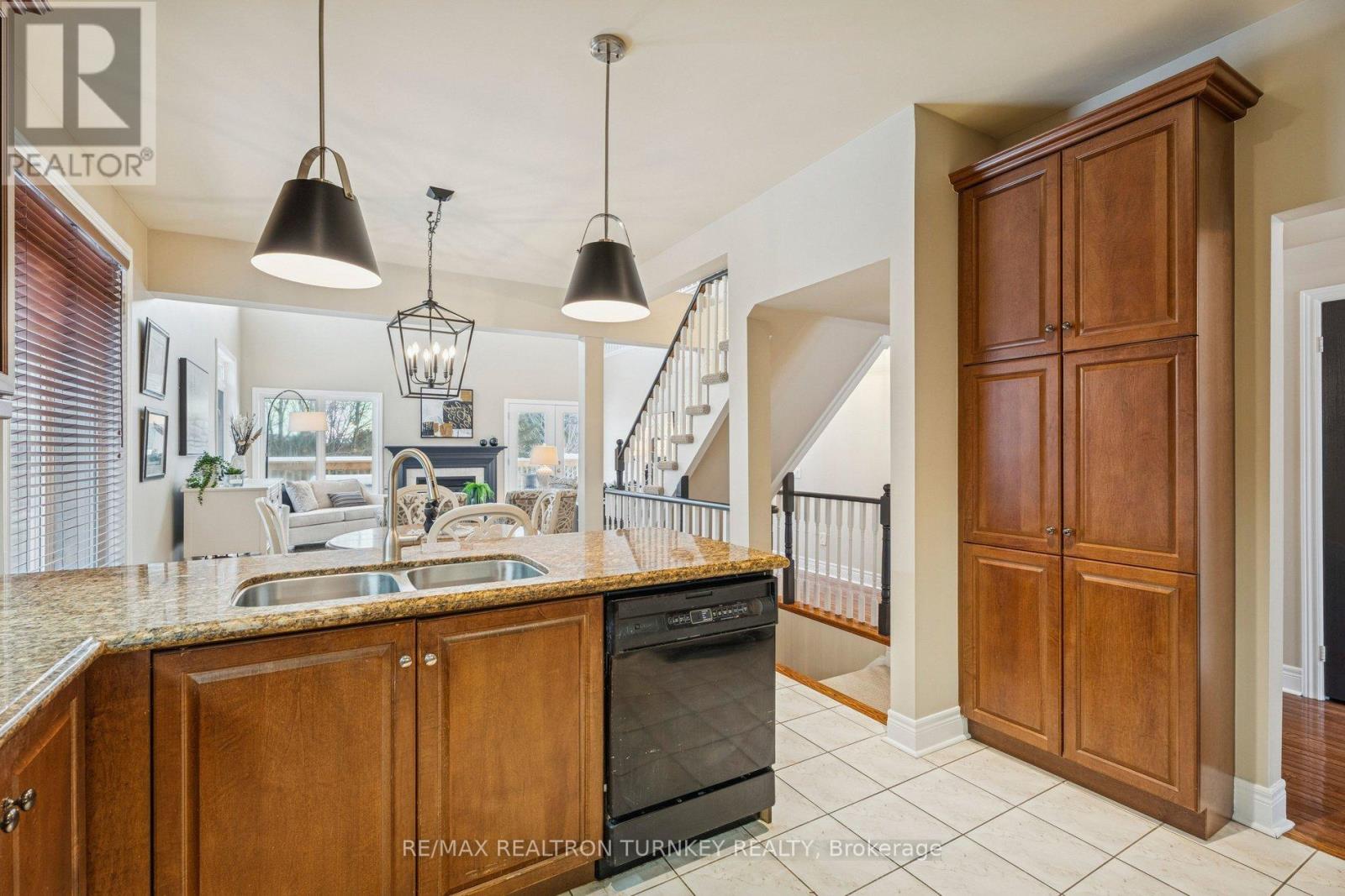 440 Morley Cook Crescent, Newmarket, Ontario  L3X 2M3 - Photo 14 - N13041476