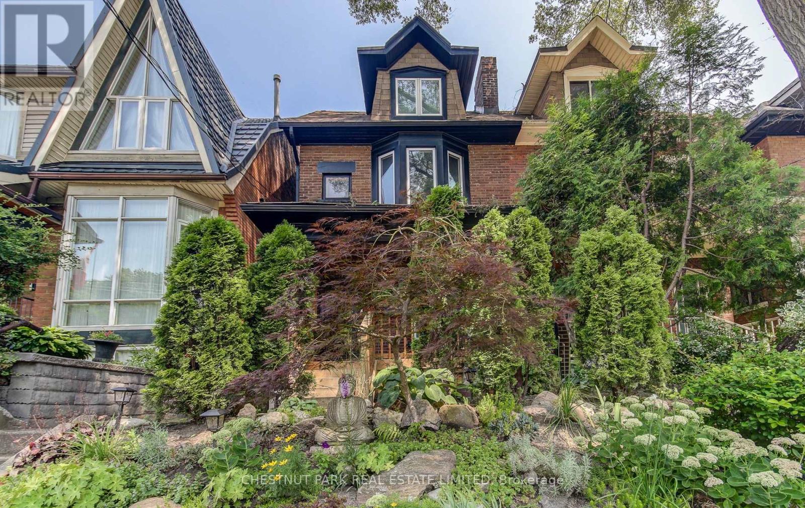 REAR - 95 PARKSIDE DRIVE, Toronto, Ontario