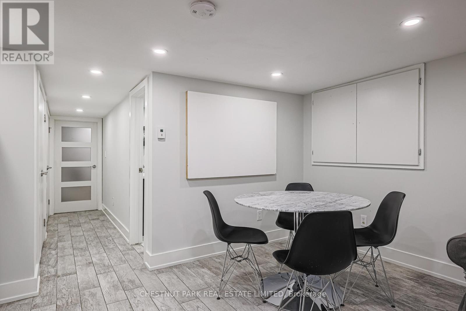 Rear - 95 Parkside Drive, Toronto, Ontario  M6R 2Y8 - Photo 17 - W13238258