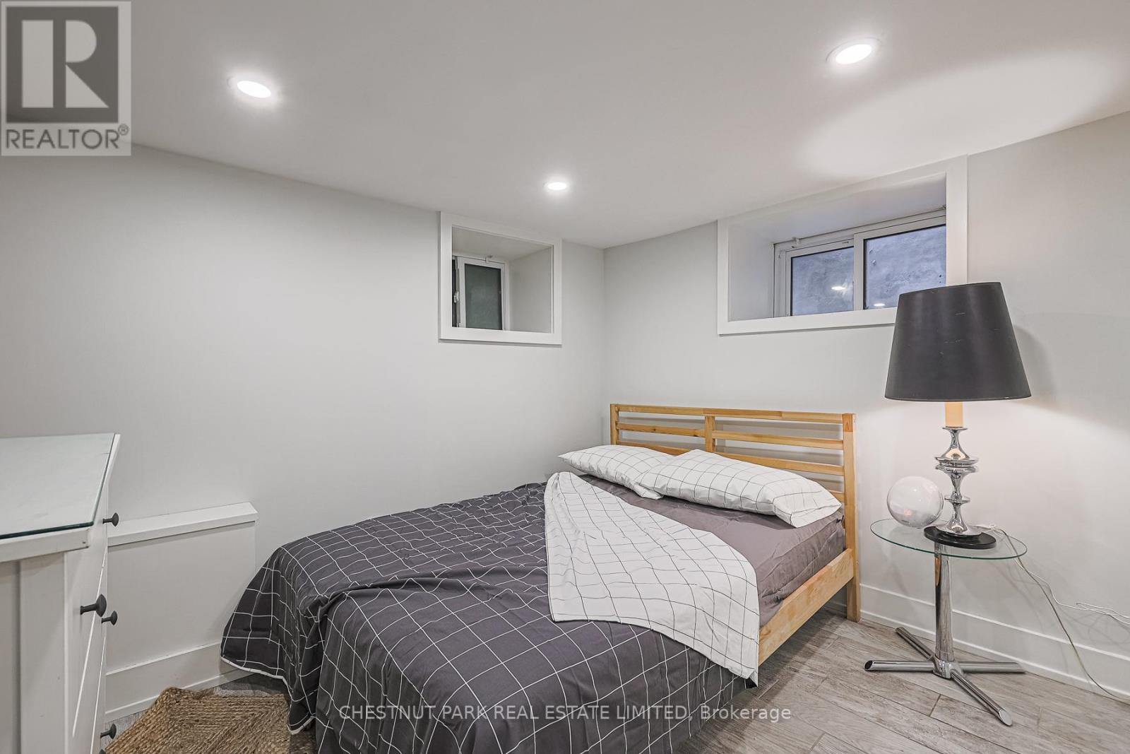 Rear - 95 Parkside Drive, Toronto, Ontario  M6R 2Y8 - Photo 18 - W13238258