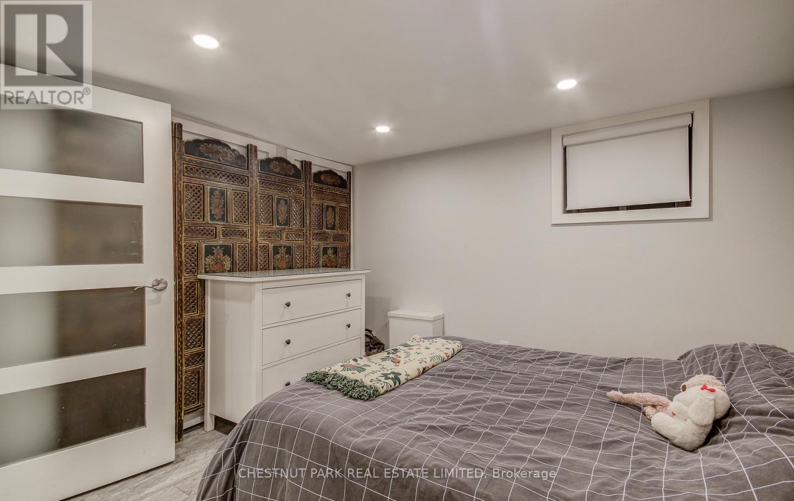 Rear - 95 Parkside Drive, Toronto, Ontario  M6R 2Y8 - Photo 21 - W13238258