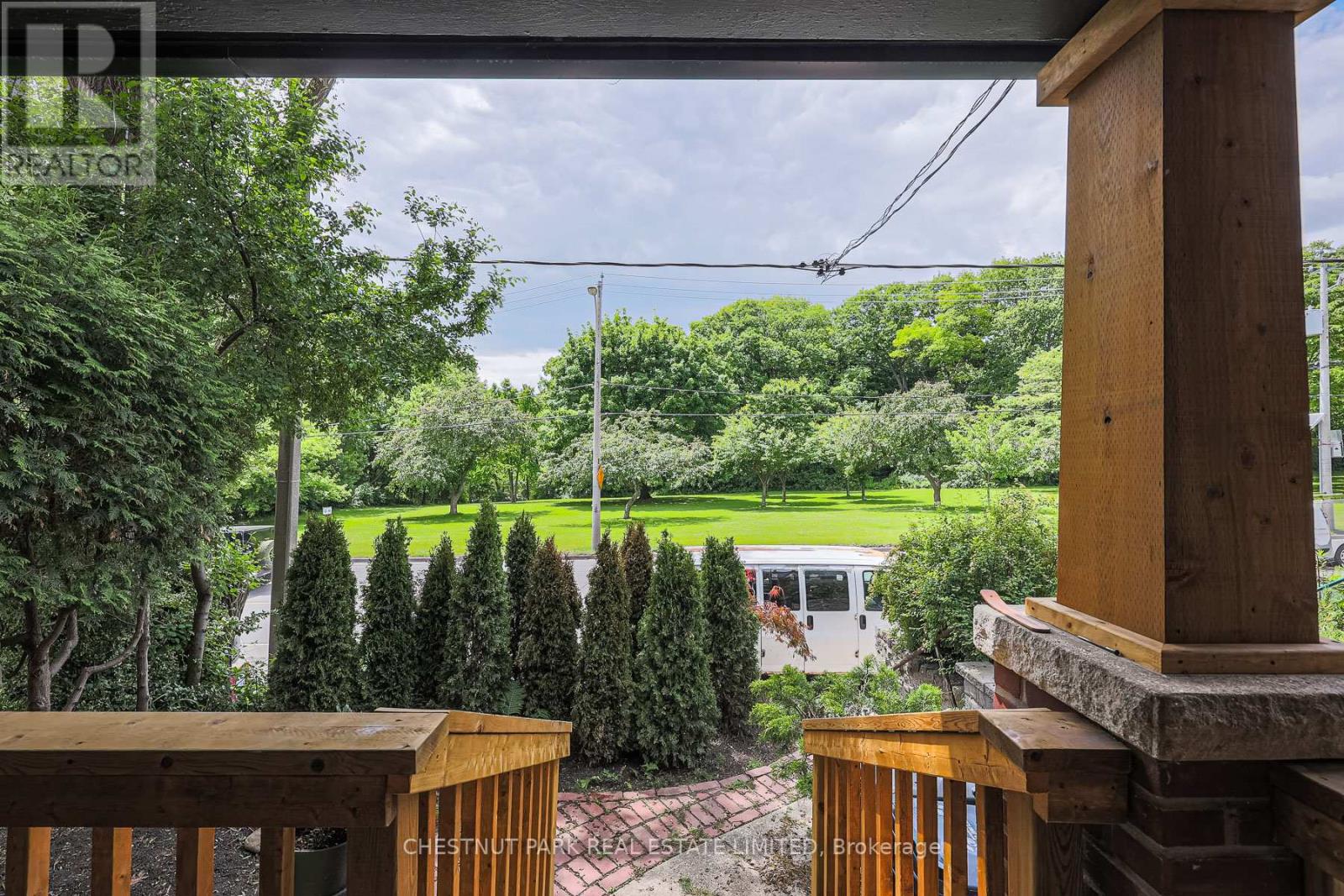 Rear - 95 Parkside Drive, Toronto, Ontario  M6R 2Y8 - Photo 4 - W13238258