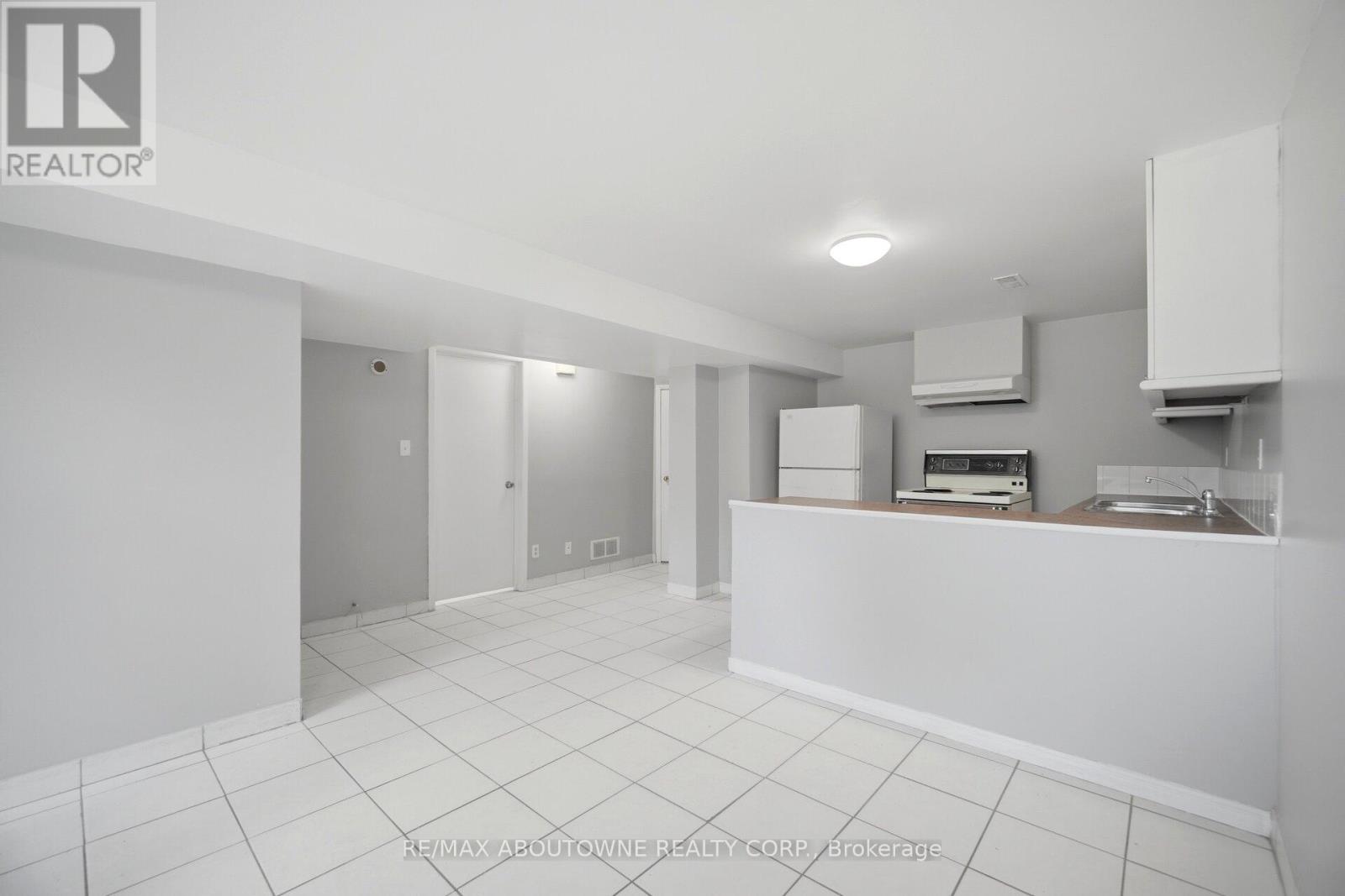 3 - 203 Nelson Street, Oakville, Ontario  L6L 3J4 - Photo 10 - W13238270