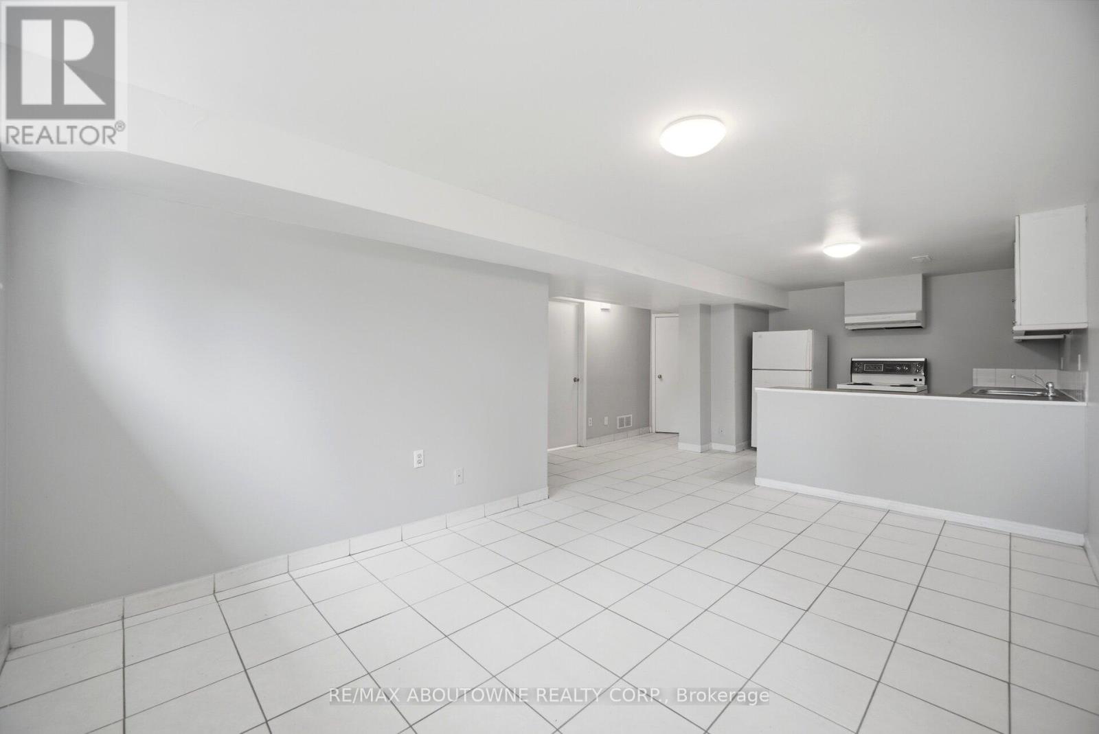 3 - 203 Nelson Street, Oakville, Ontario  L6L 3J4 - Photo 11 - W13238270
