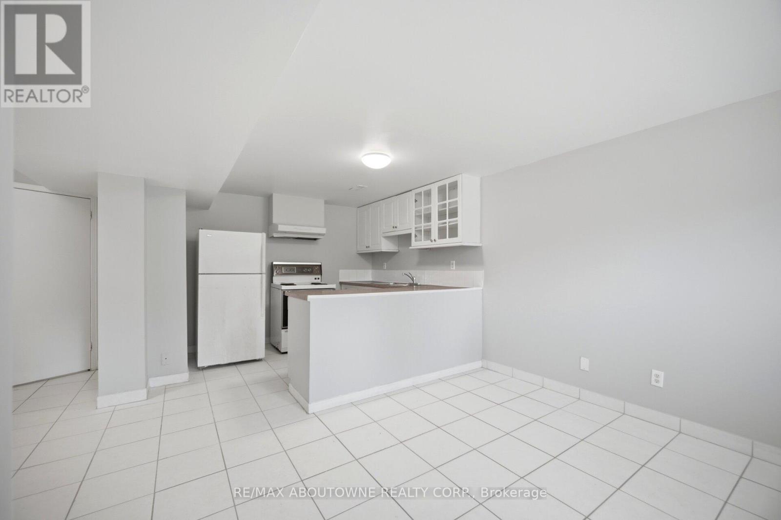 3 - 203 Nelson Street, Oakville, Ontario  L6L 3J4 - Photo 9 - W13238270
