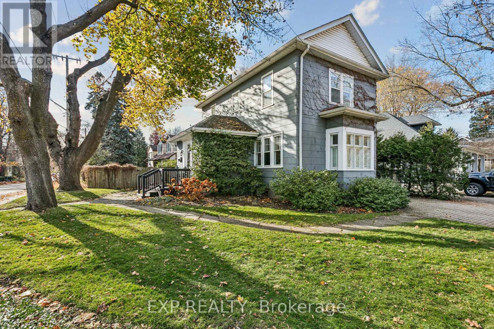289 SPRUCE STREET, Oakville, Ontario
