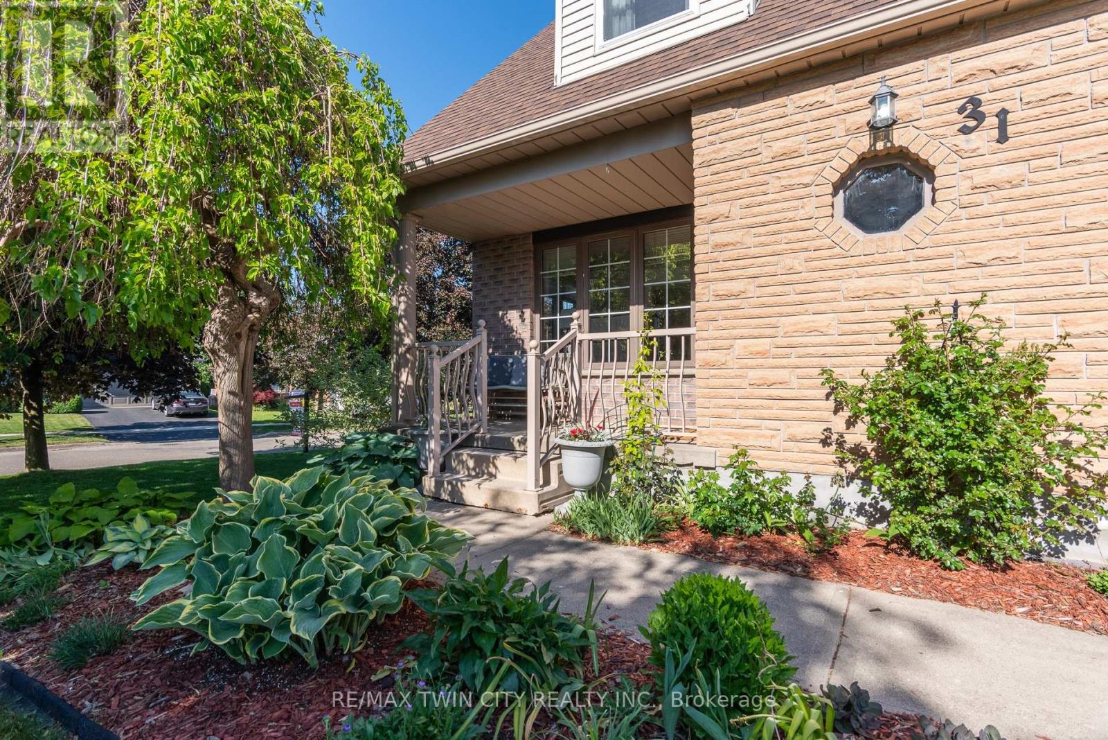 31 Windermere Court, Kitchener, Ontario  N2N 2W3 - Photo 11 - X13238346