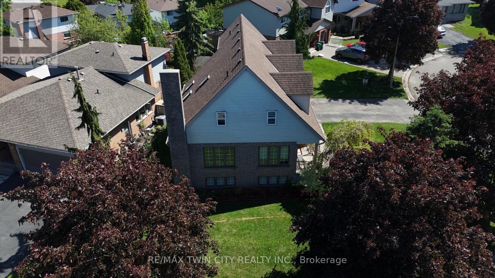 31 Windermere Court, Kitchener, Ontario  N2N 2W3 - Photo 6 - X13238346