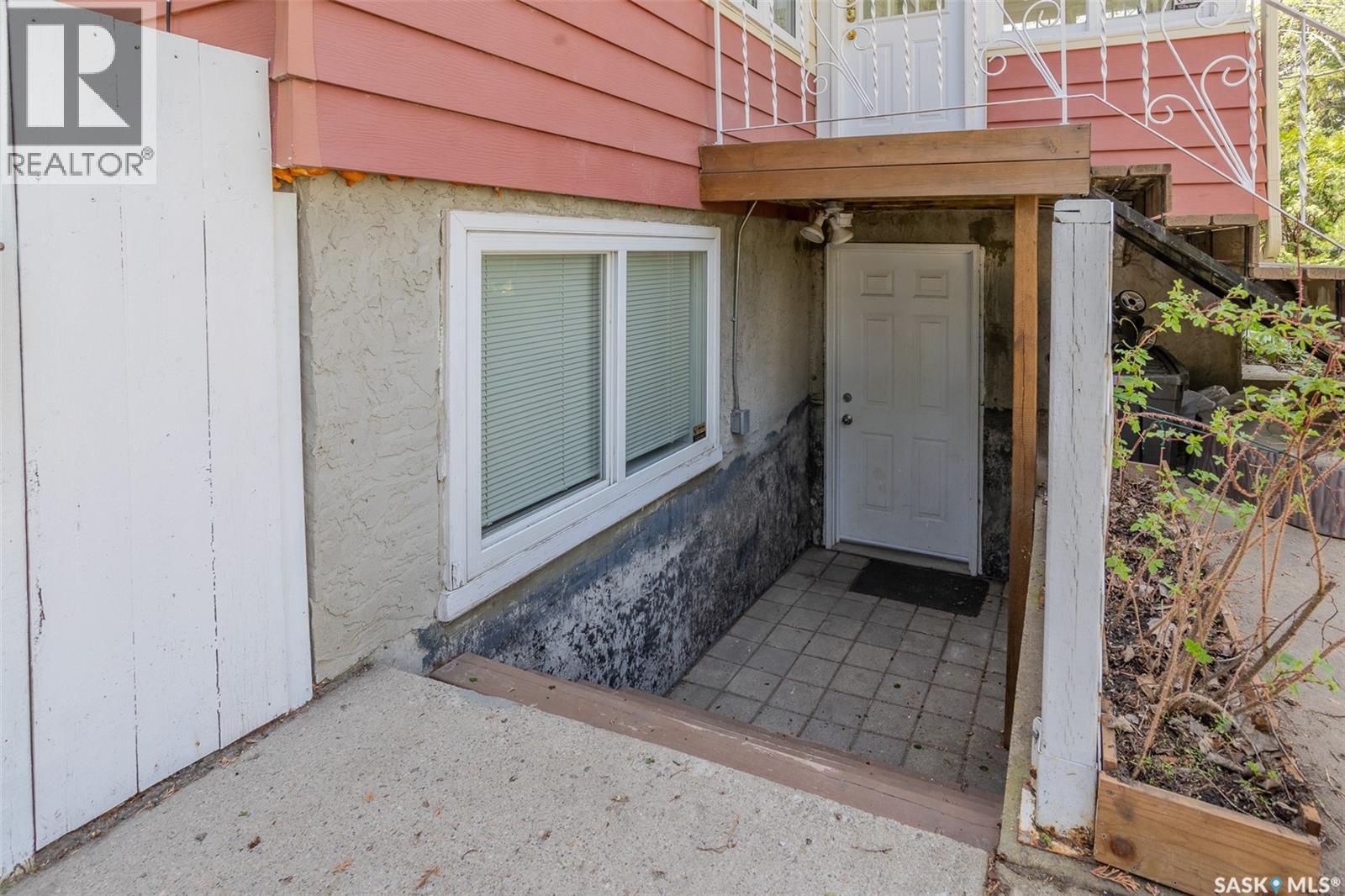 618 3rd Street E, Saskatoon, Saskatchewan  S7H 1M1 - Photo 34 - SK038077