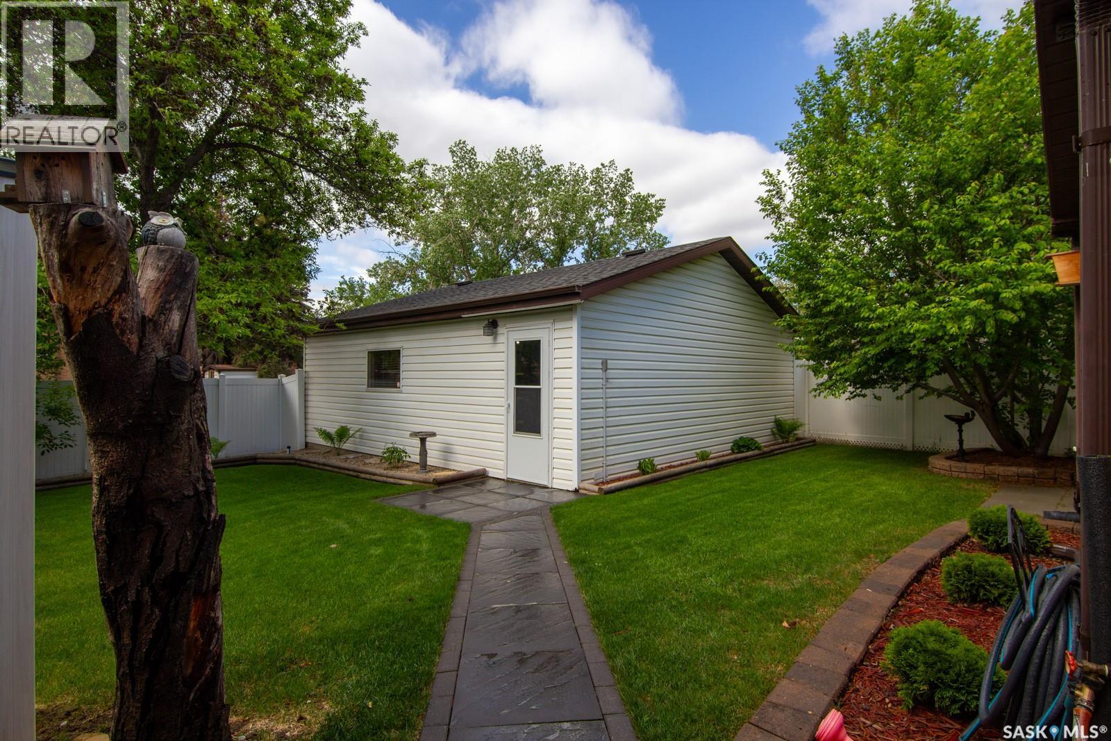 266 Albany Crescent, Saskatoon, Saskatchewan  S7K 3X8 - Photo 31 - SK038030
