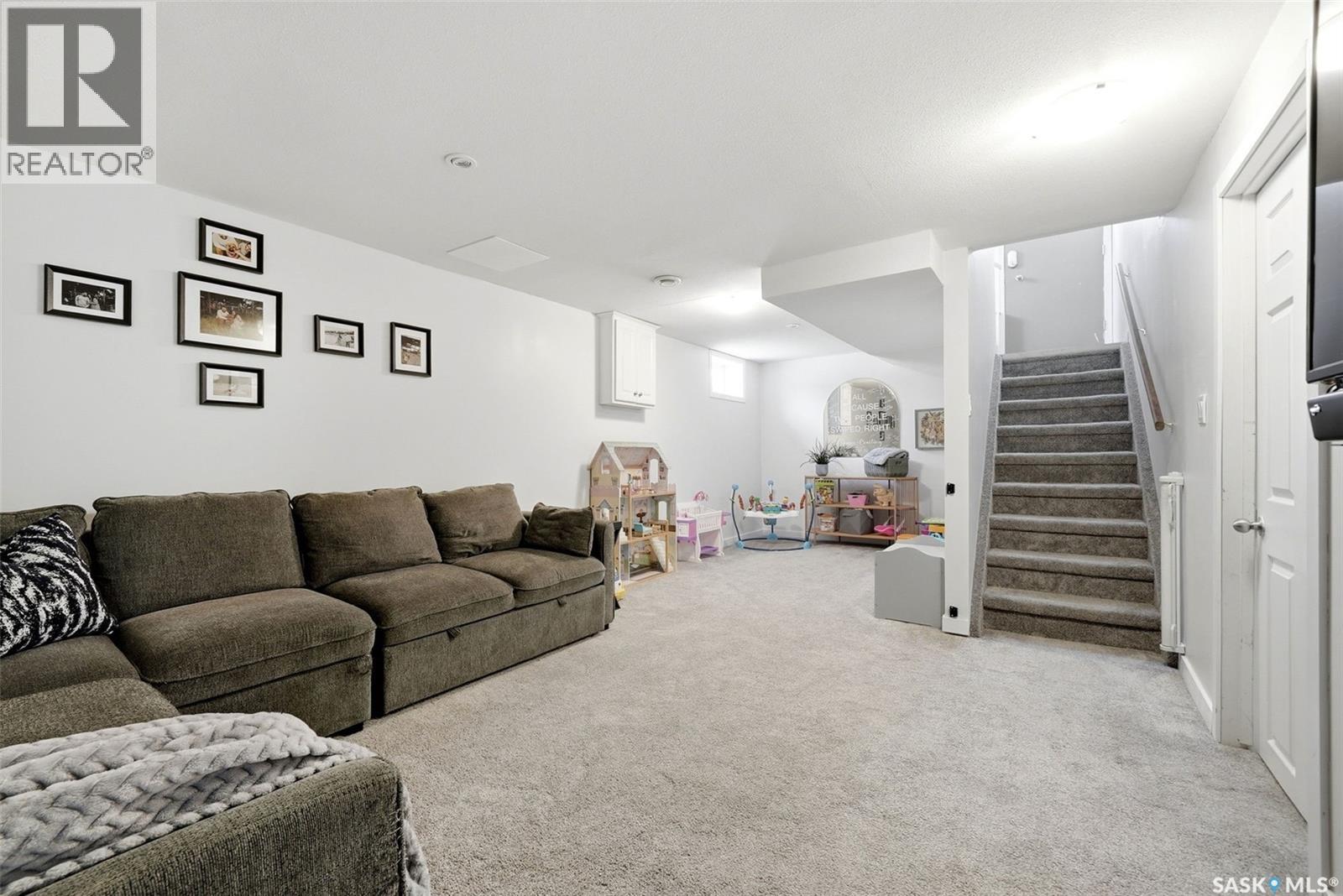 28 Cameron Crescent, Regina, Saskatchewan  S4S 2X2 - Photo 23 - SK037995