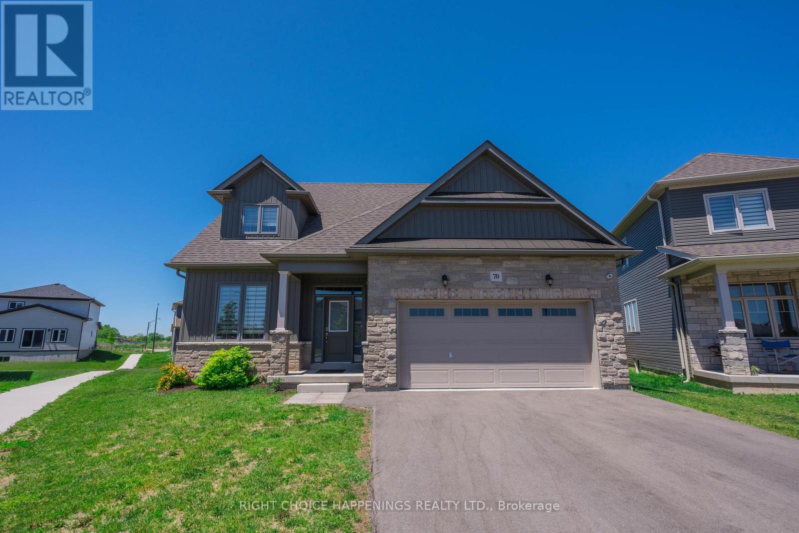 70 Oriole Crescent, Port Colborne (Main Street), Ontario  L3K 6E2 - Photo 1 - X13238498