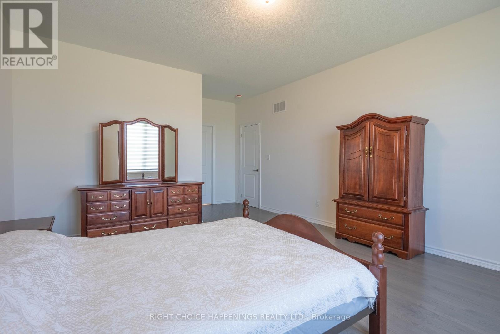 70 Oriole Crescent, Port Colborne (Main Street), Ontario  L3K 6E2 - Photo 14 - X13238498