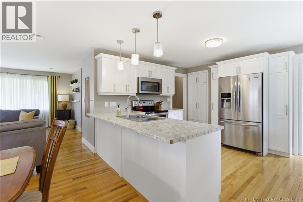 378 Glengarry Place, Fredericton, New Brunswick  E3B 5Z9 - Photo 15 - NB140834