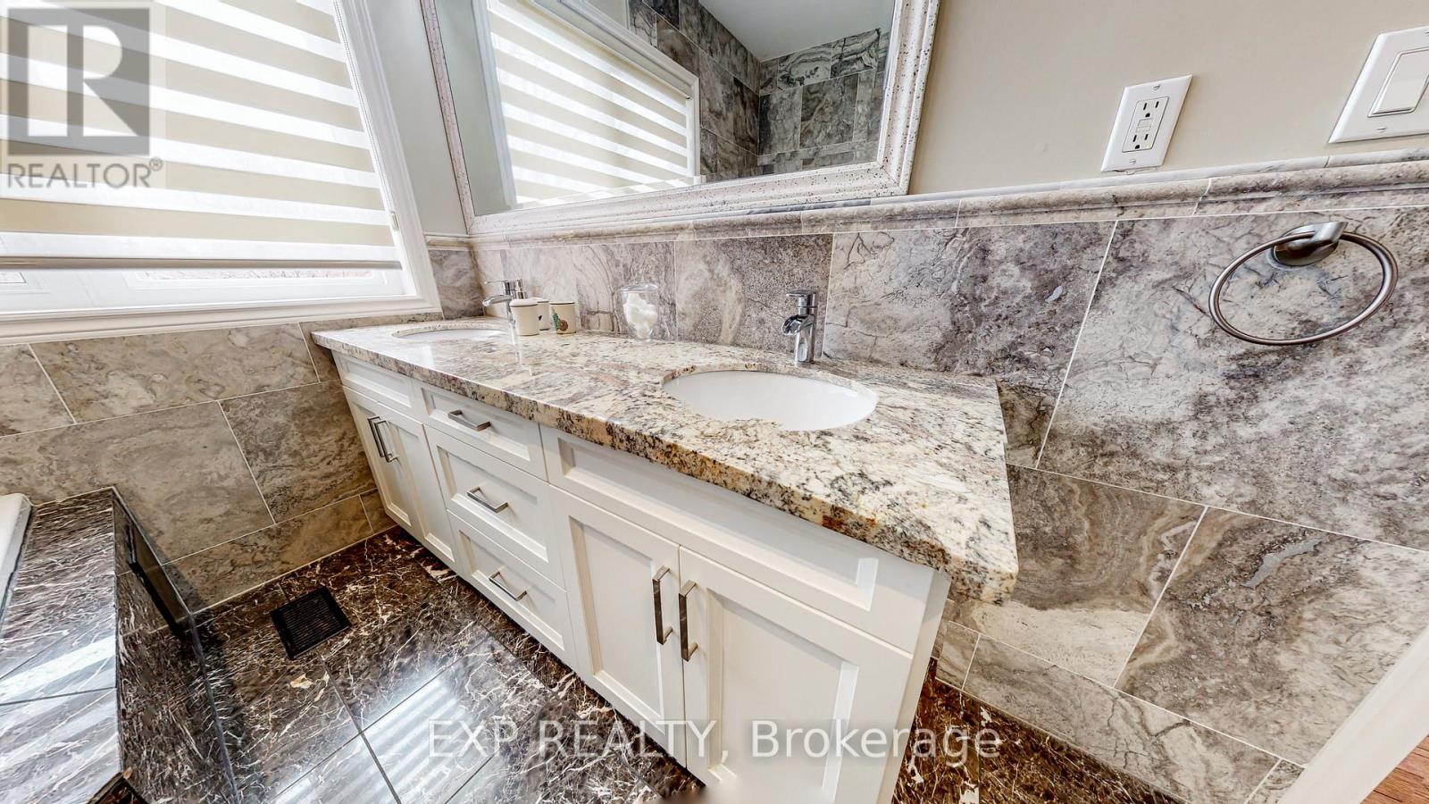 168 Caines Avenue, Toronto, Ontario  M2R 2L5 - Photo 33 - C13238486