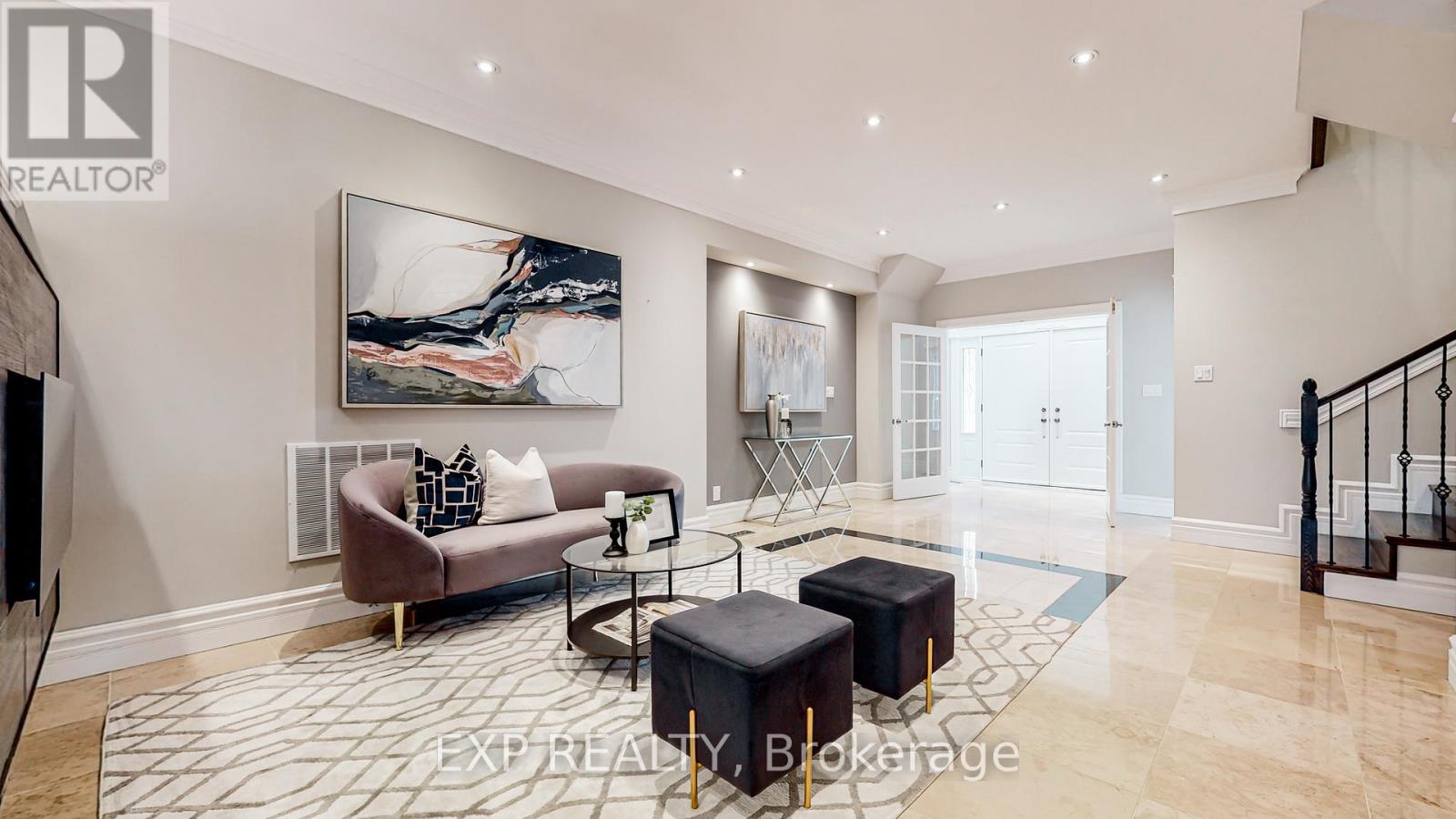 168 Caines Avenue, Toronto, Ontario  M2R 2L5 - Photo 6 - C13238486