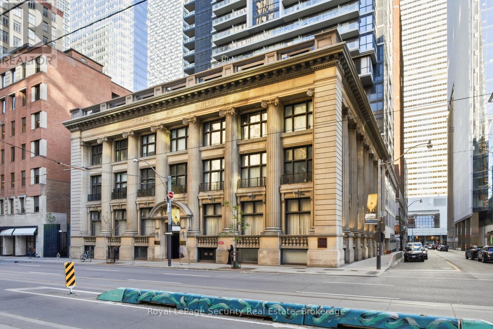 208 - 73 Richmond Street W, Toronto, Ontario  M5H 4E8 - Photo 2 - C13238518