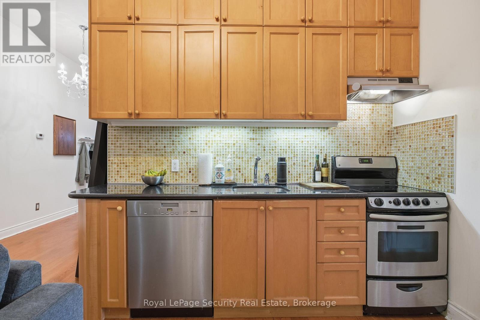 208 - 73 Richmond Street W, Toronto, Ontario  M5H 4E8 - Photo 20 - C13238518